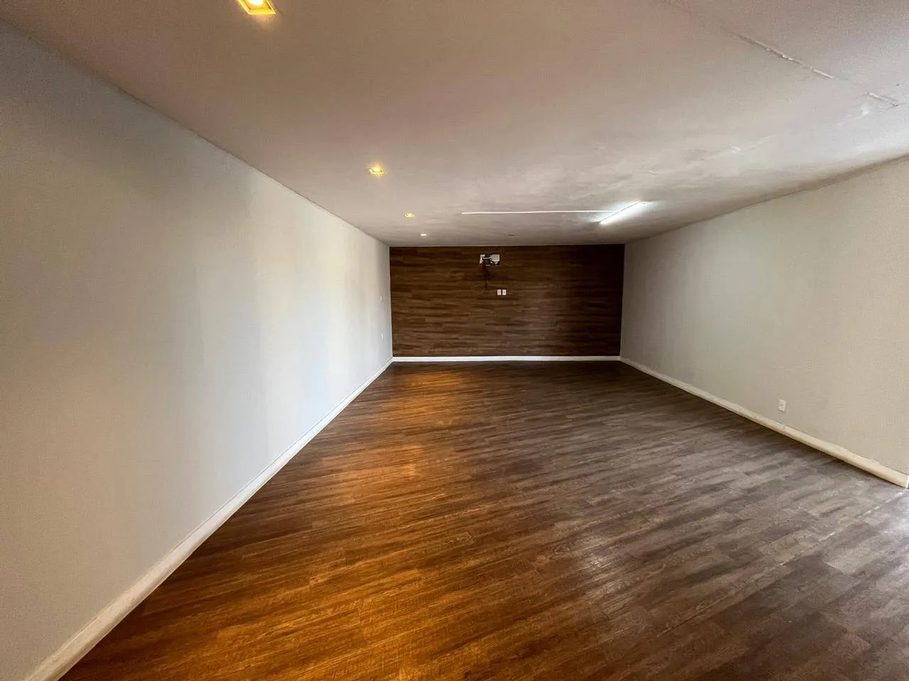Imóvel Comercial para aluguel, 1800m² — foto 7 de 27