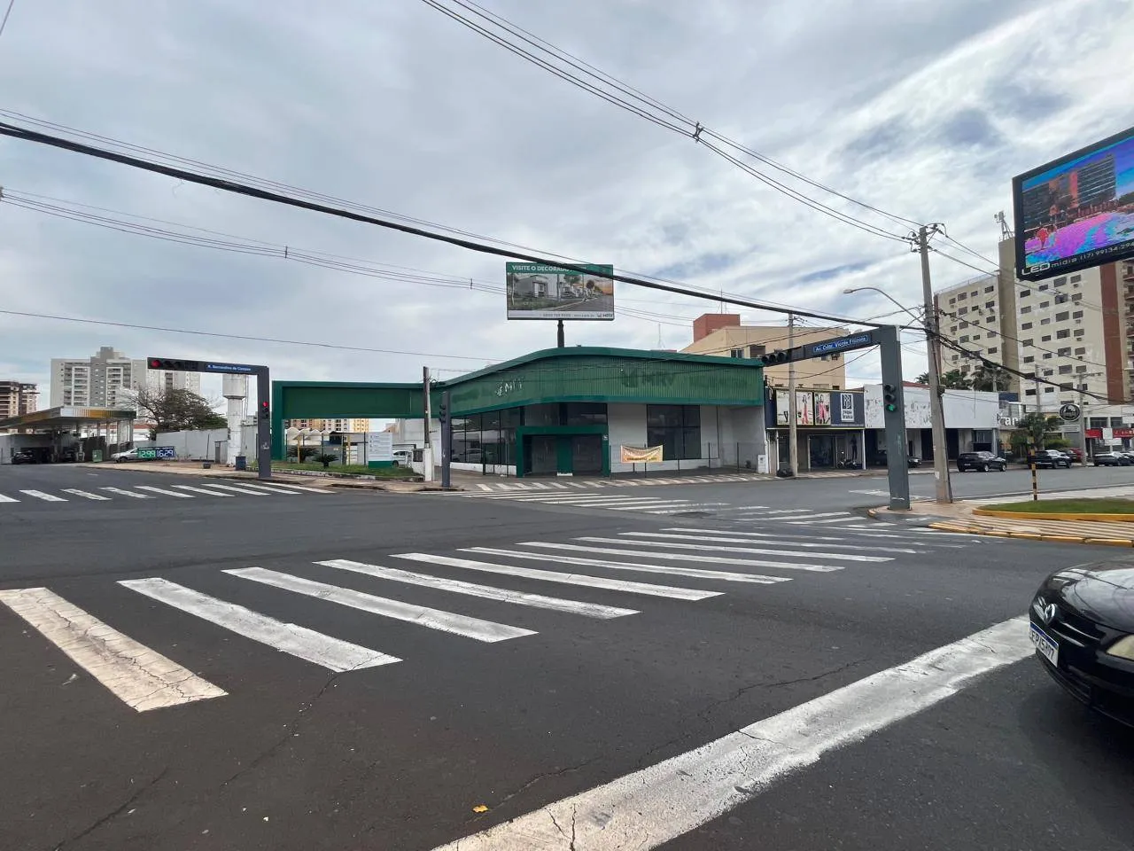Imóvel Comercial para aluguel, 1800m² — foto 3 de 27