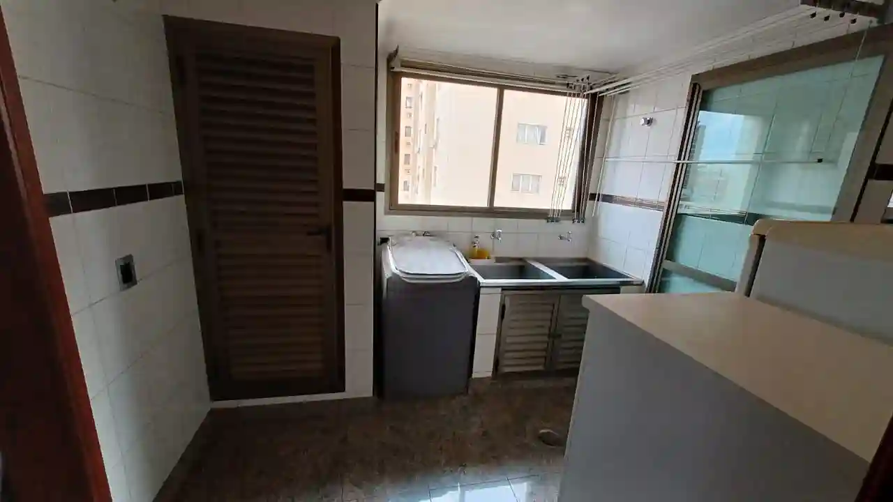 Apartamento com 3 quartos à venda, 214m² — foto 30 de 32