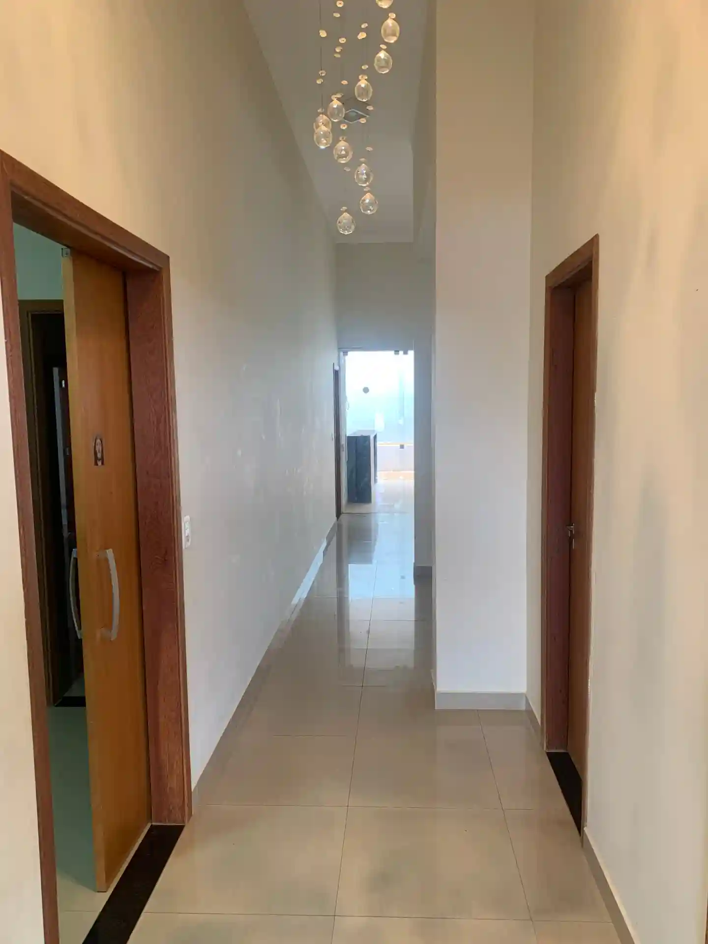 Casa de Condomínio com 3 quartos à venda, 164m² — foto 4 de 38