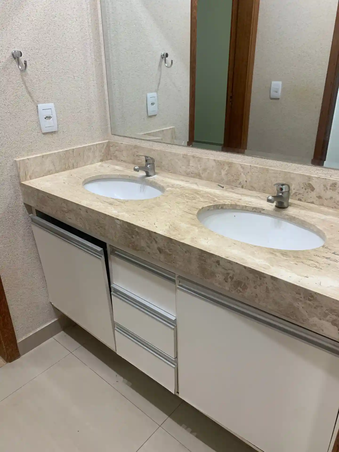 Casa de Condomínio com 3 quartos à venda, 164m² — foto 23 de 38