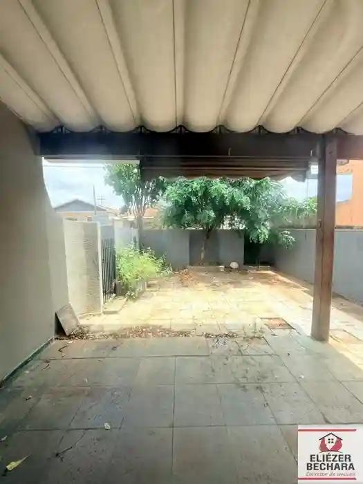 Casa com 4 quartos à venda, 220m² — foto 29 de 37