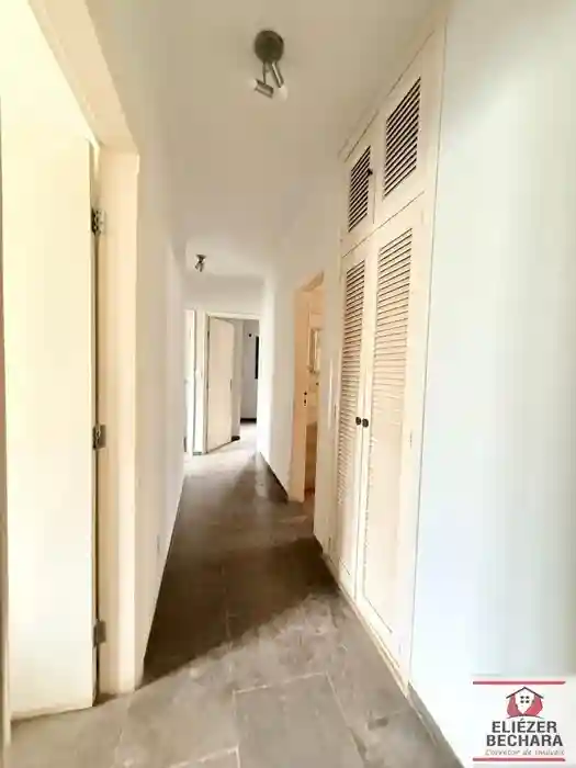 Casa com 4 quartos à venda, 220m² — foto 27 de 37