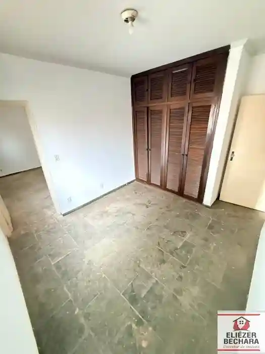 Casa com 4 quartos à venda, 220m² — foto 30 de 37