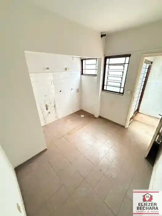 Casa com 4 quartos à venda, 220m² — foto 36 de 37
