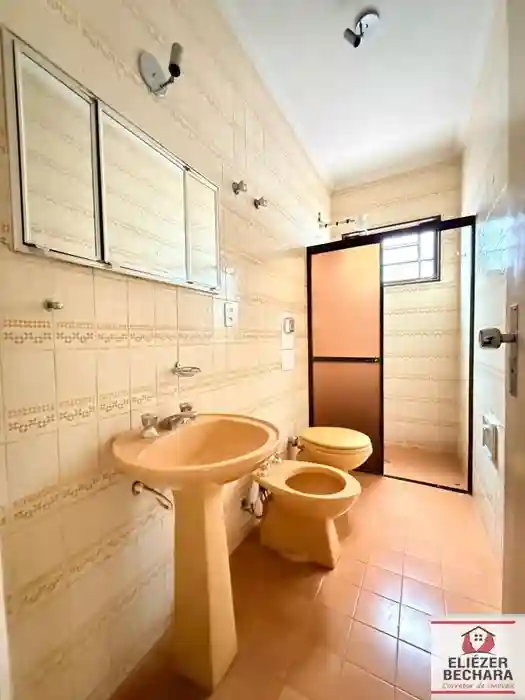 Casa com 4 quartos à venda, 220m² — foto 6 de 37
