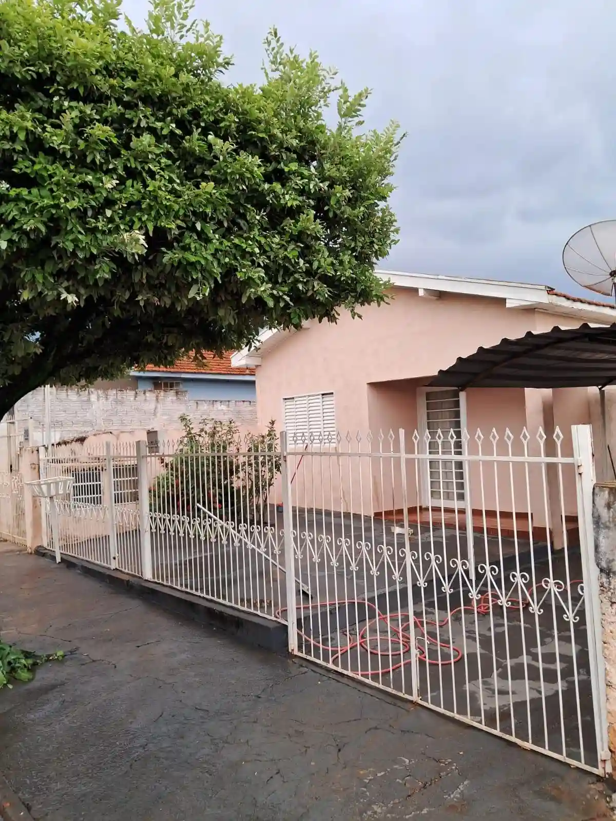 Casa com 3 quartos à venda, 114m² — foto 1 de 13