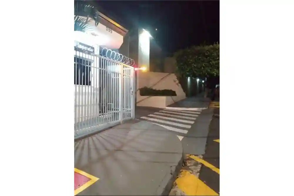 Apartamento com 2 quartos à venda, 48m² — foto 3 de 8