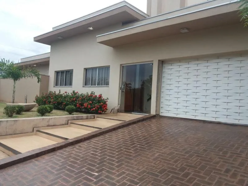 Casa de Condomínio à venda — foto 1 de 3