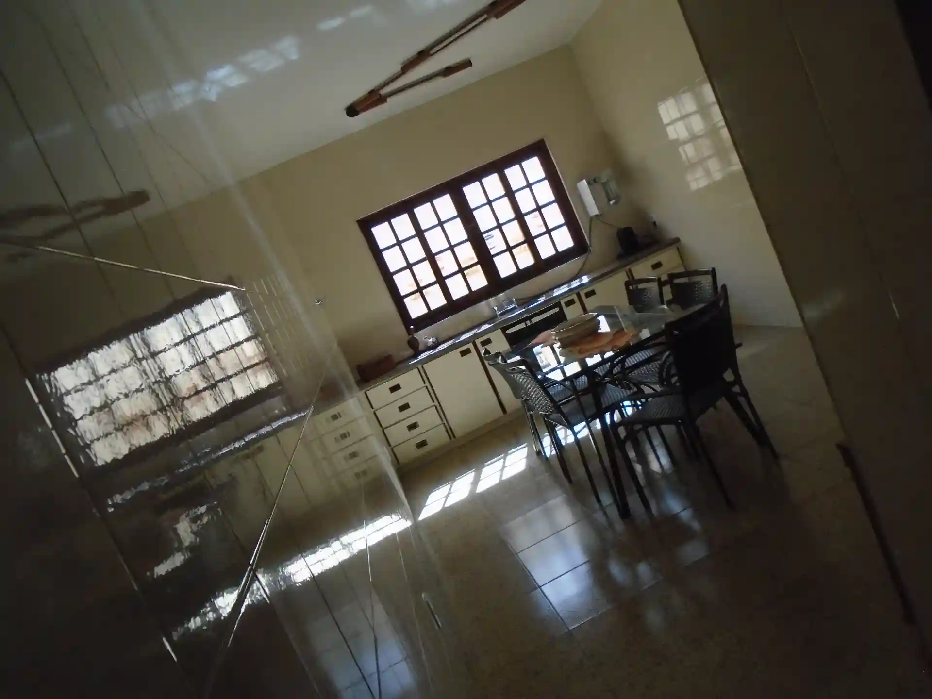 Casa com 6 quartos para aluguel, 547m² — foto 8 de 22