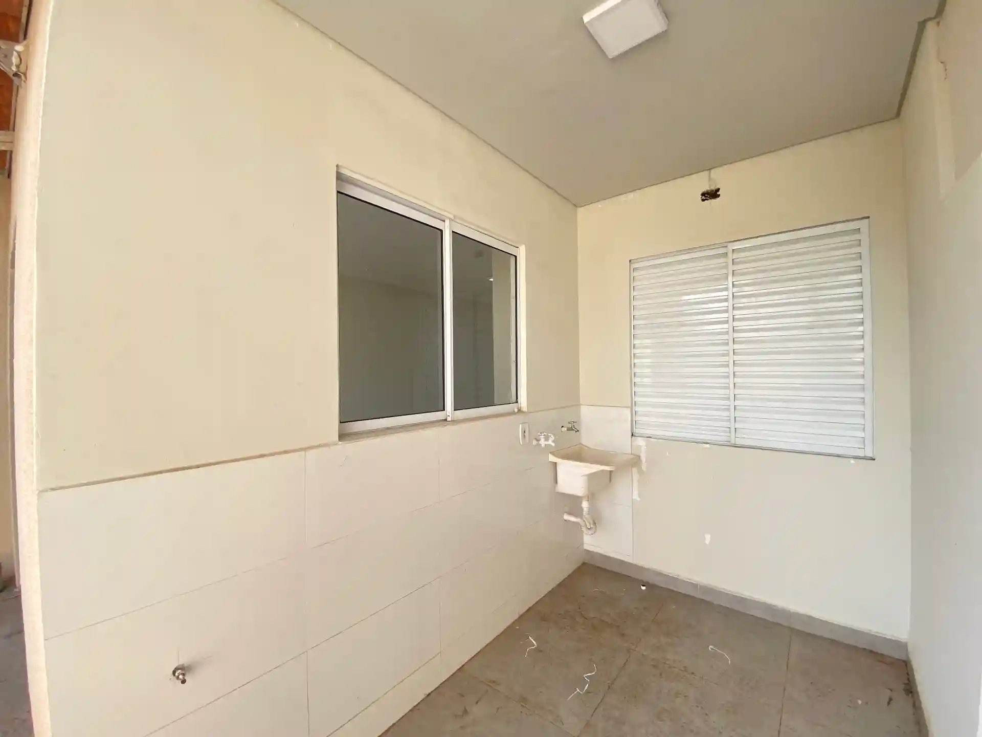 Casa de Condomínio com 2 quartos para aluguel, 100m² — foto 8 de 8