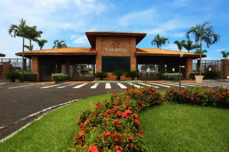 Terreno / Lote / Condomínio  à venda, 367m² — foto 1 de 10