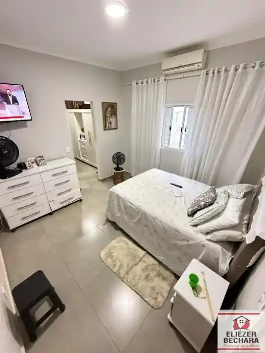 Casa com 2 quartos à venda, 70m² — foto 2 de 17