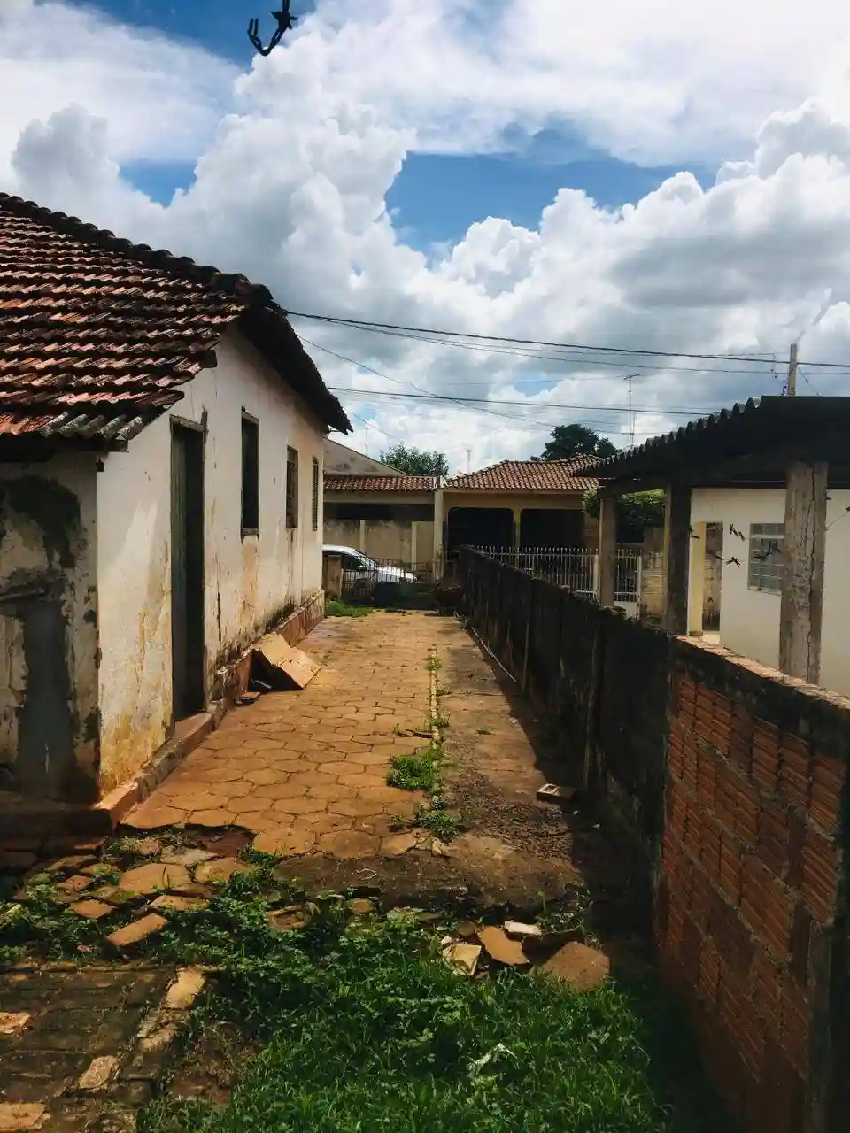 Casa com 2 quartos à venda, 400m² — foto 2 de 4
