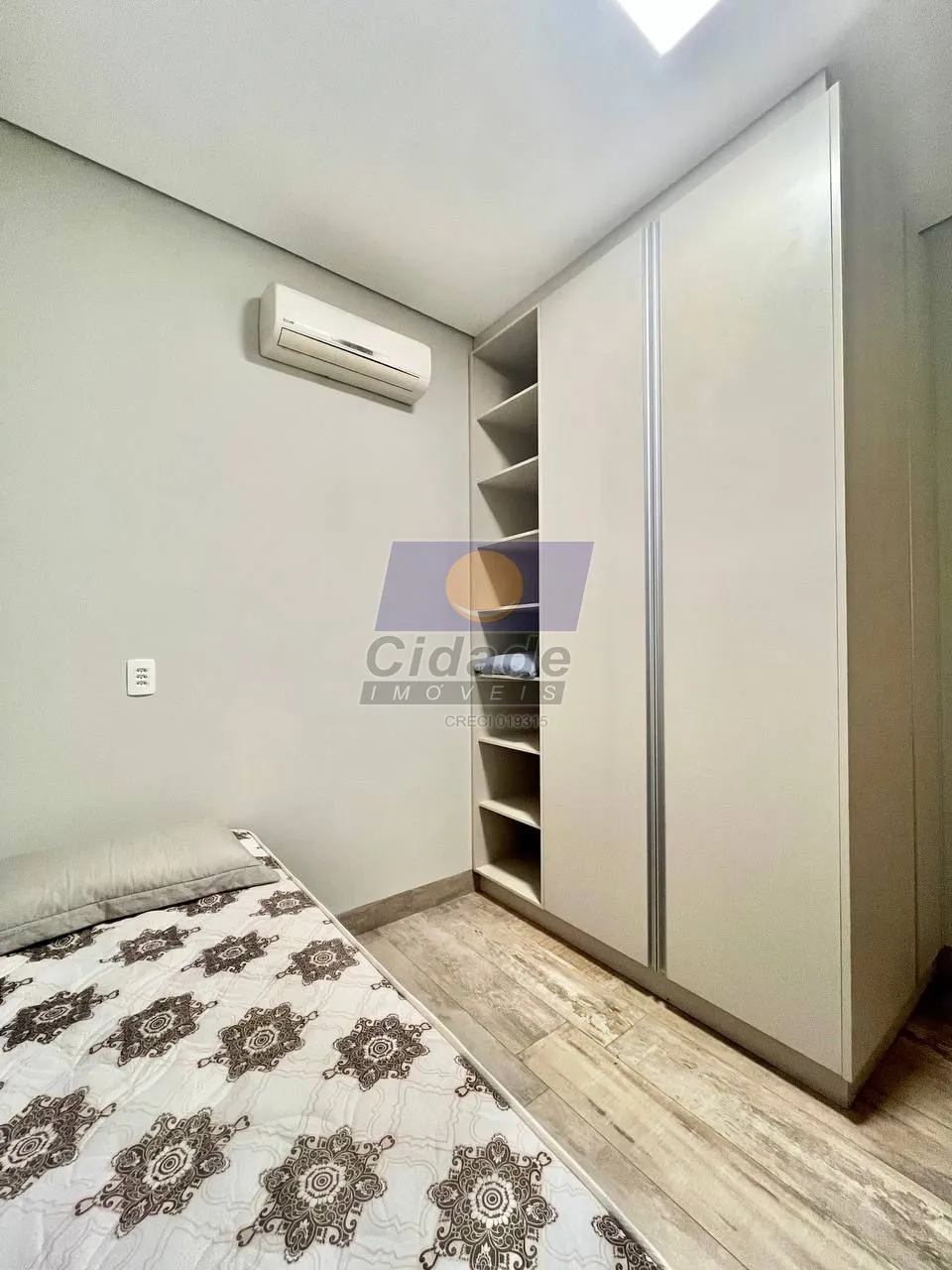 Casa de Condomínio com 3 quartos para aluguel, 130m² — foto 7 de 18