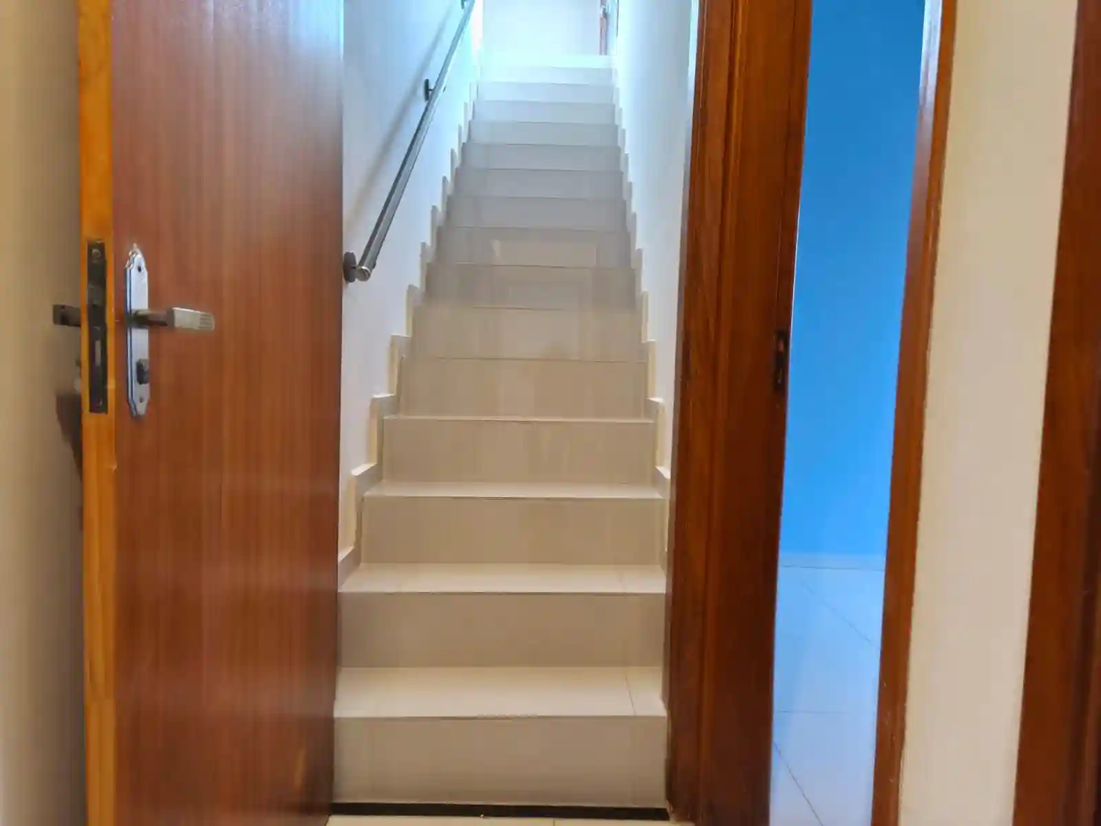 Casa com 3 quartos à venda, 200m² — foto 24 de 25