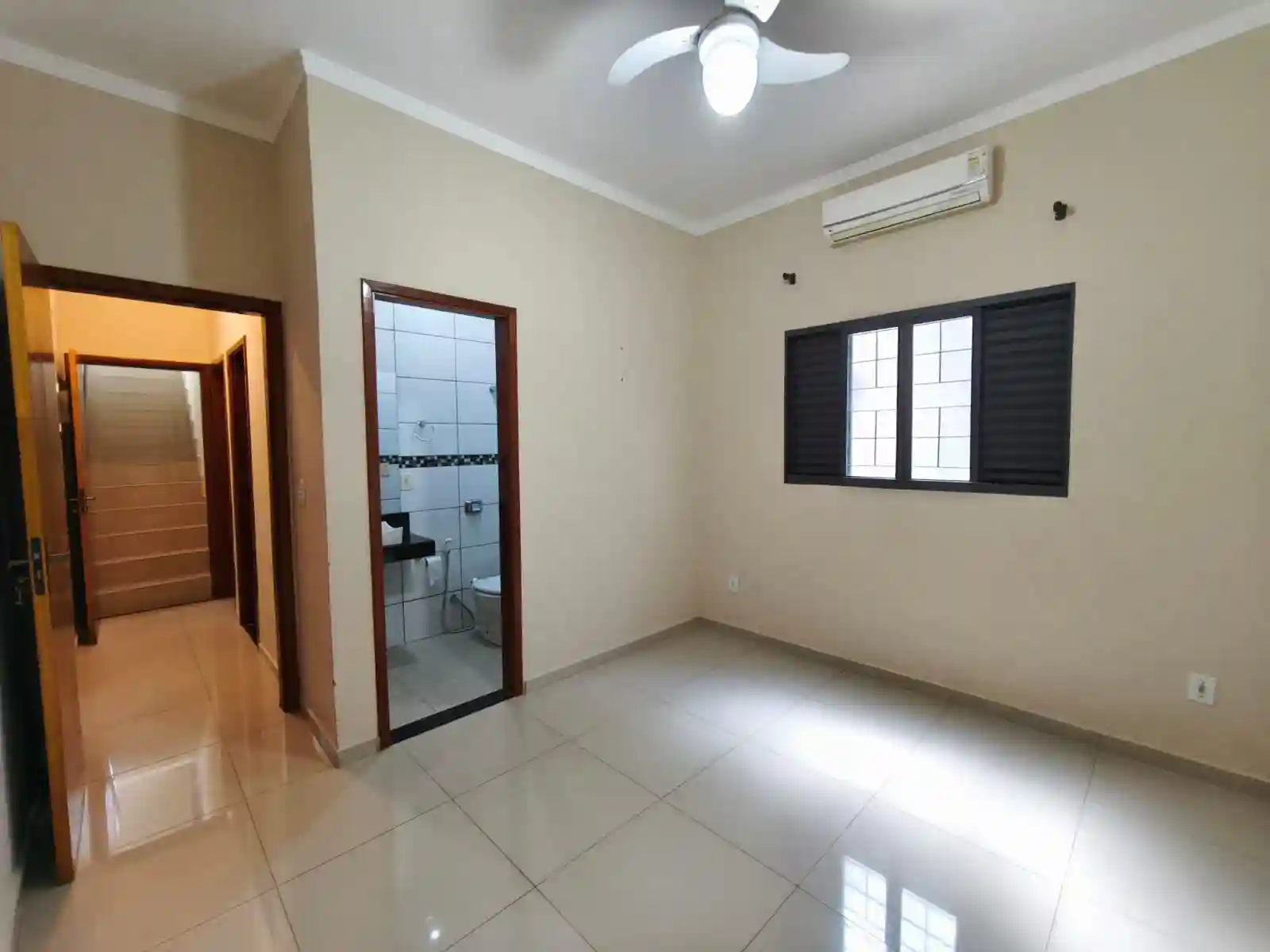 Casa com 3 quartos à venda, 200m² — foto 16 de 25