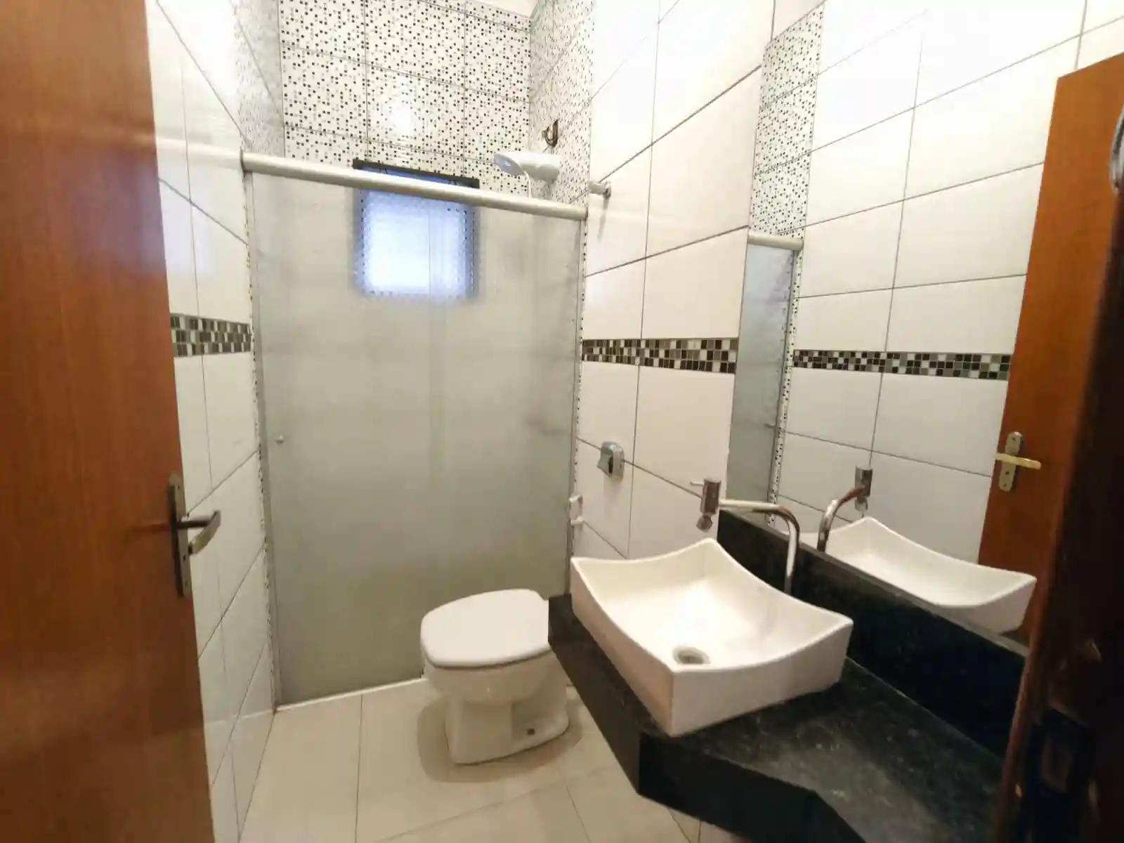 Casa com 3 quartos à venda, 200m² — foto 9 de 25