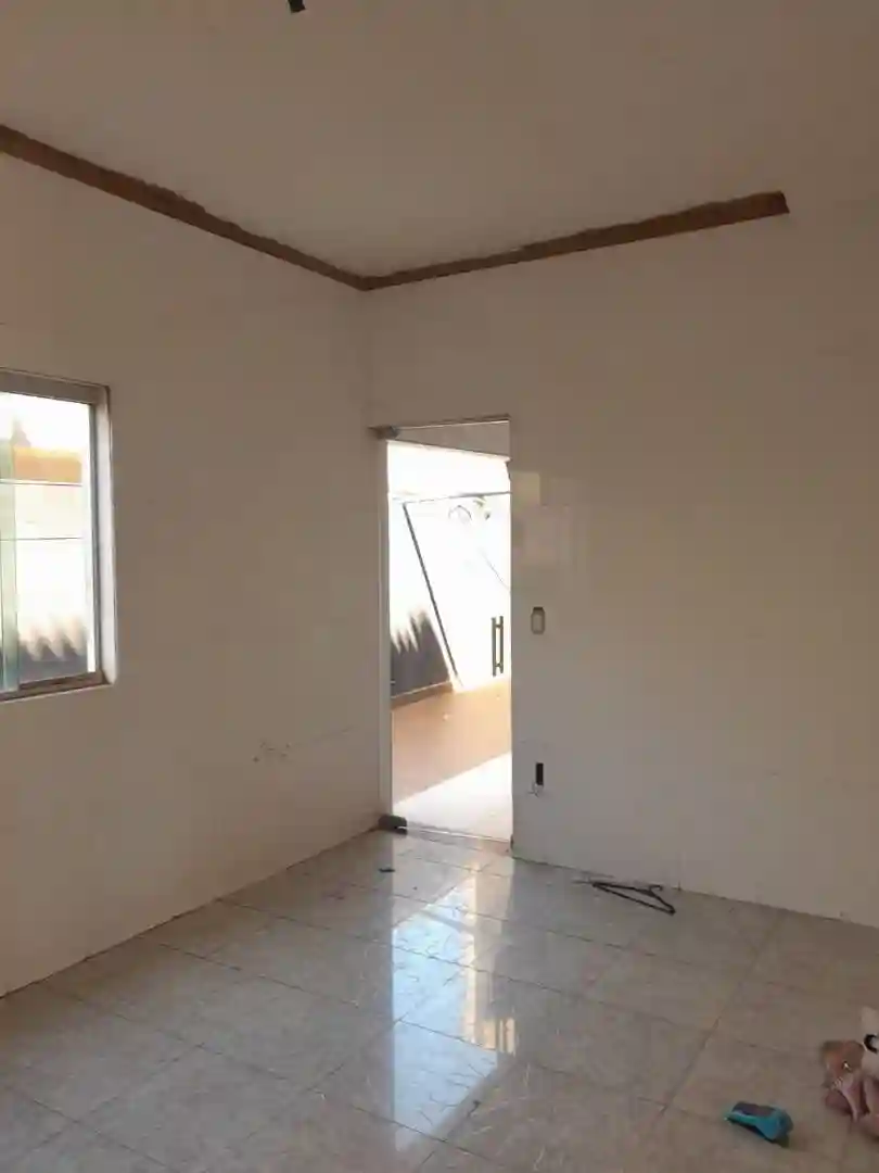 Casa de Condomínio com 3 quartos à venda, 360m² — foto 2 de 10