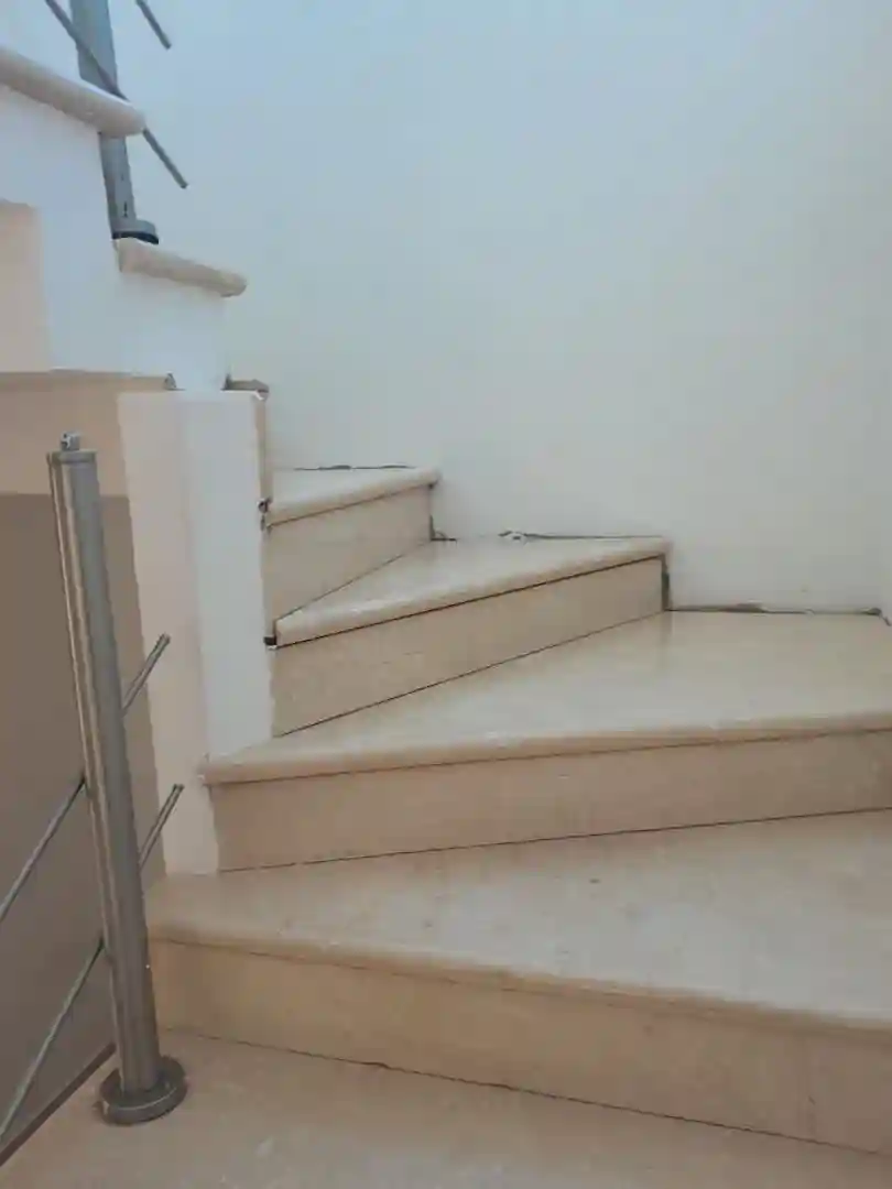 Casa de Condomínio com 3 quartos à venda, 360m² — foto 4 de 10