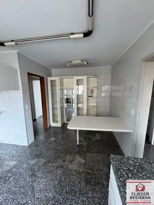 Apartamento com 3 quartos à venda, 230m² — foto 7 de 14