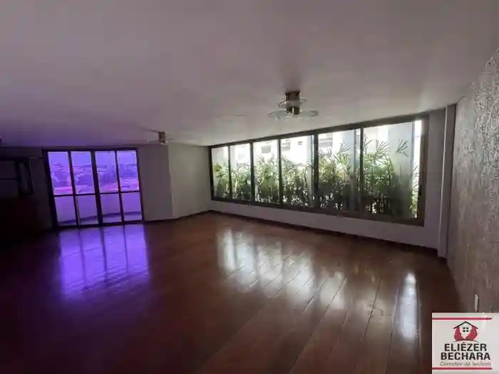 Apartamento com 3 quartos à venda, 230m² — foto 1 de 14