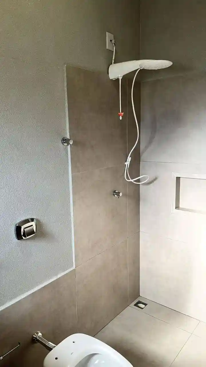 Casa com 3 quartos à venda, 200m² — foto 2 de 15