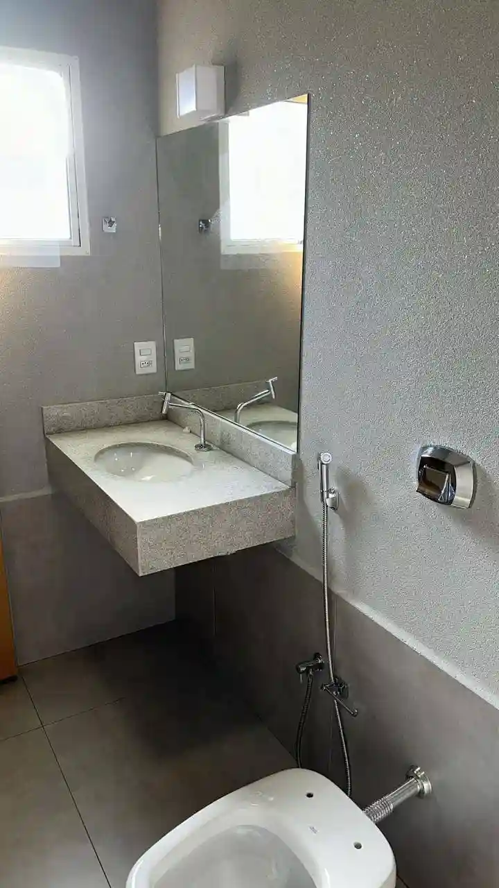Casa com 3 quartos à venda, 200m² — foto 3 de 15