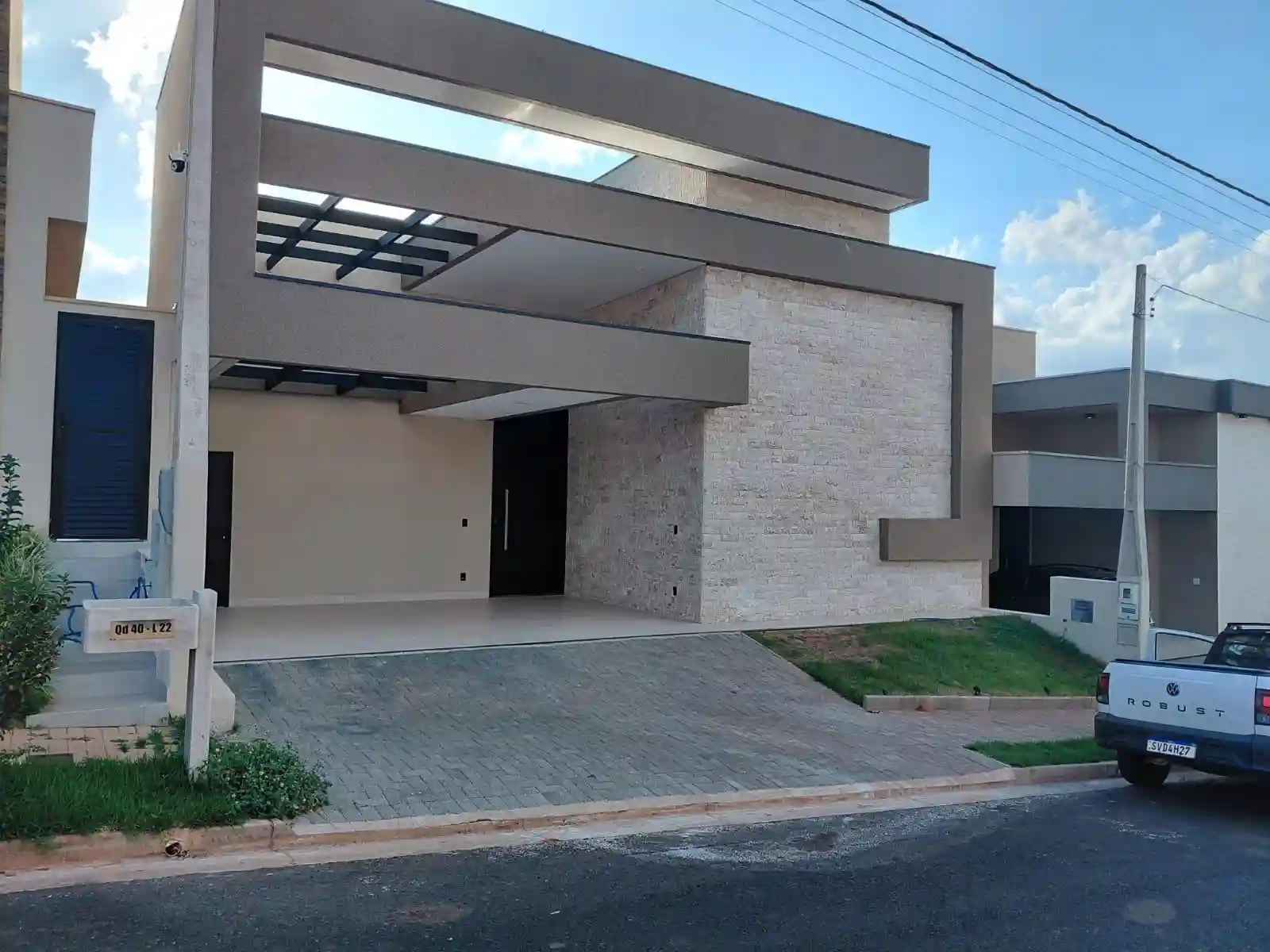 Casa de Condomínio com 3 quartos à venda, 1802m² — foto 1 de 53