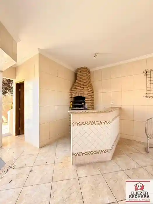 Casa com 3 quartos à venda, 222m² — foto 23 de 27