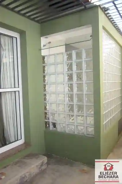 Casa com 3 quartos à venda, 240m² — foto 27 de 29
