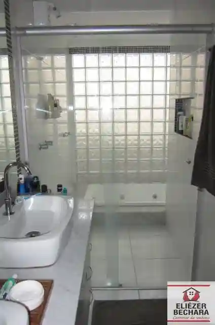 Casa com 3 quartos à venda, 240m² — foto 26 de 29