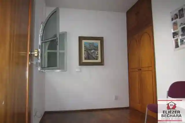 Casa com 3 quartos à venda, 240m² — foto 5 de 29