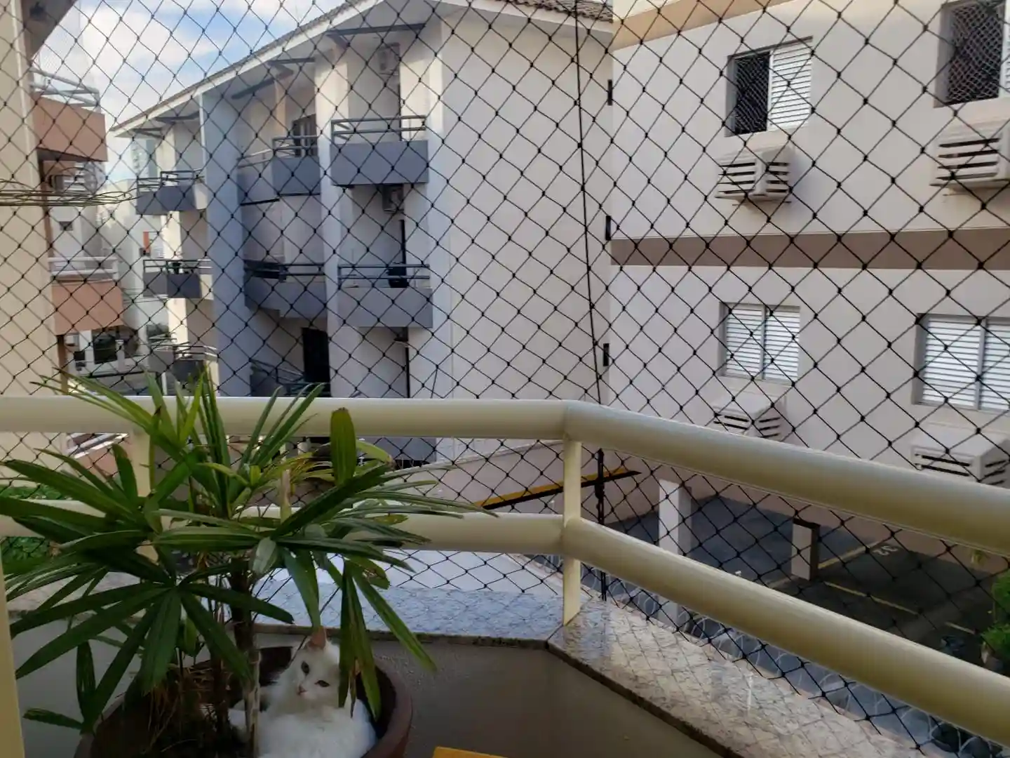 Apartamento com 3 quartos à venda, 93m² — foto 1 de 8