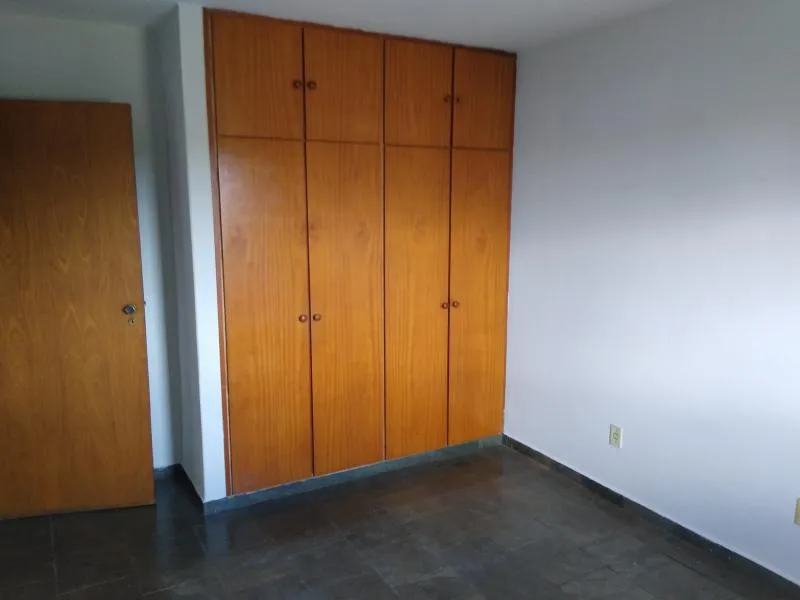 Apartamento com 3 quartos à venda, 110m² — foto 8 de 10