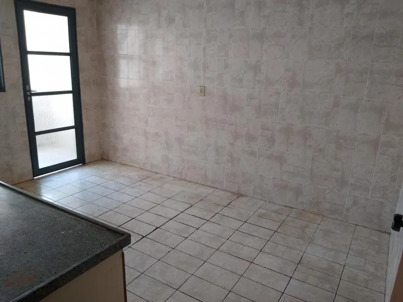 Apartamento com 3 quartos à venda, 110m² — foto 3 de 10