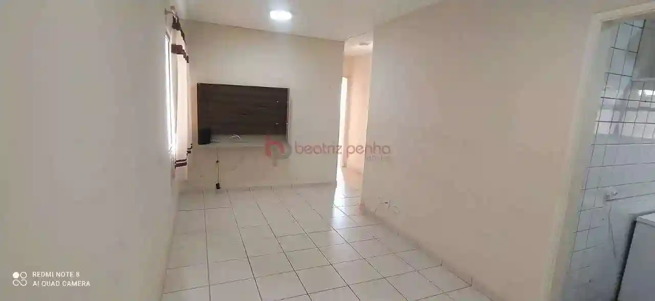 Apartamento com 3 quartos para aluguel, 80m² — foto 4 de 17