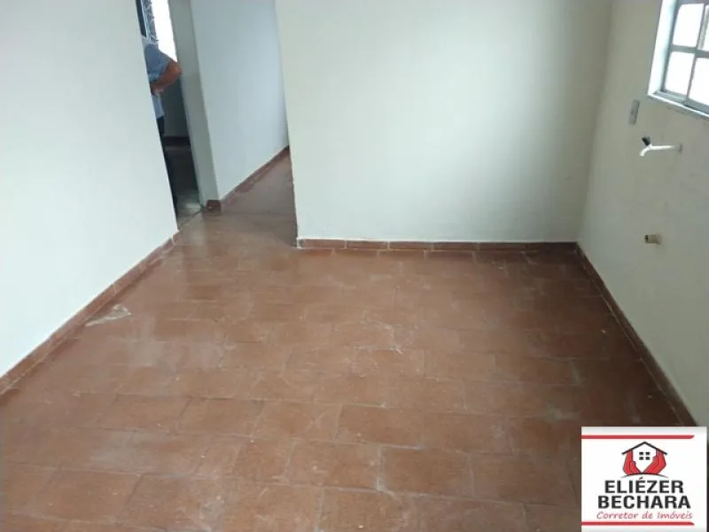 Casa à venda — foto 2 de 4