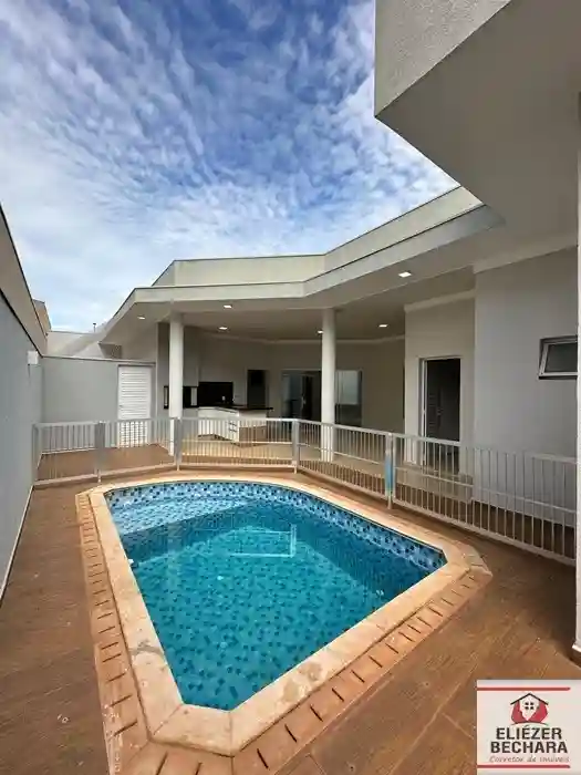 Casa de Condomínio com 3 quartos à venda, 300m² — foto 1 de 28