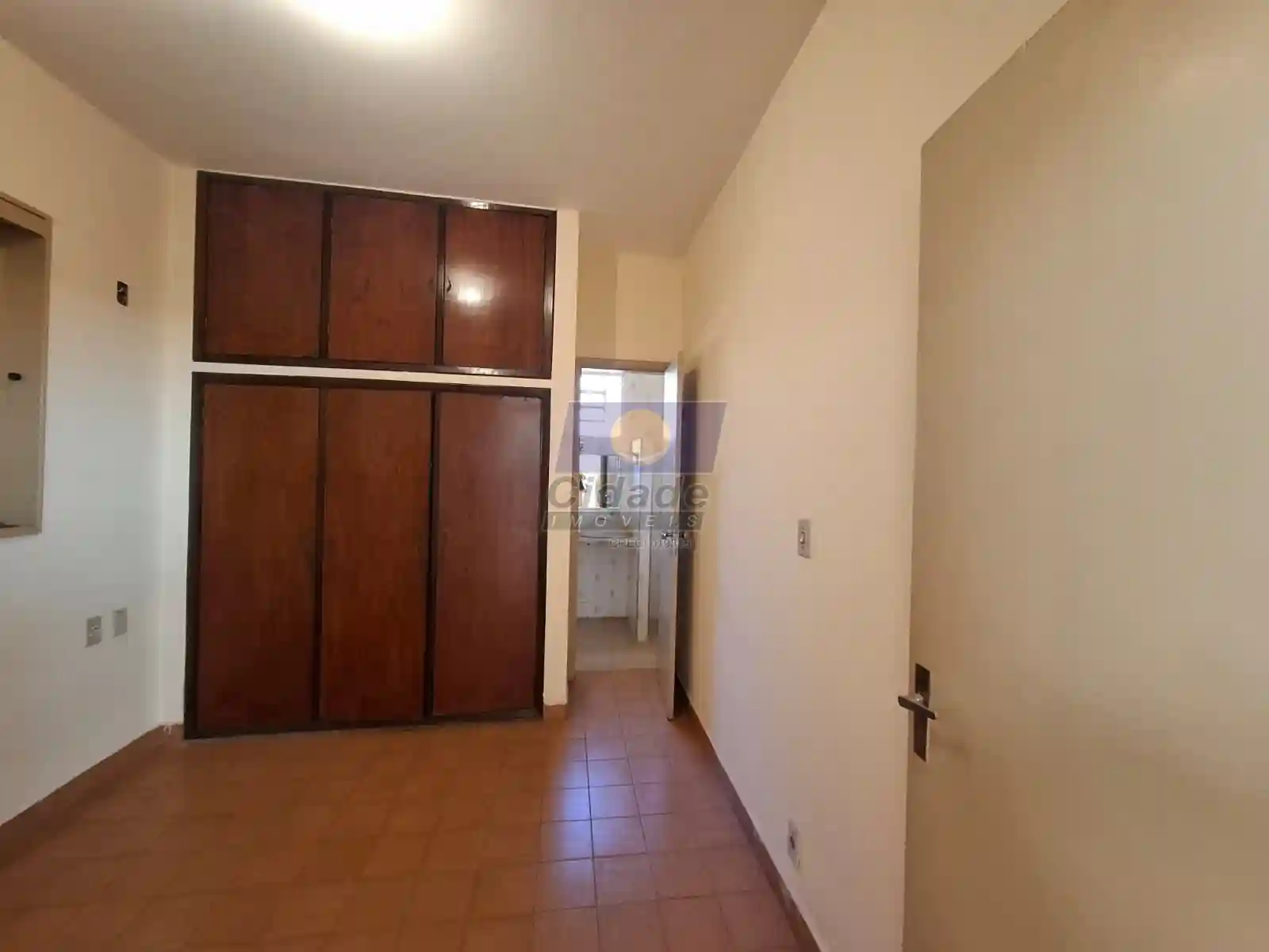 Casa com 4 quartos à venda, 423m² — foto 8 de 19
