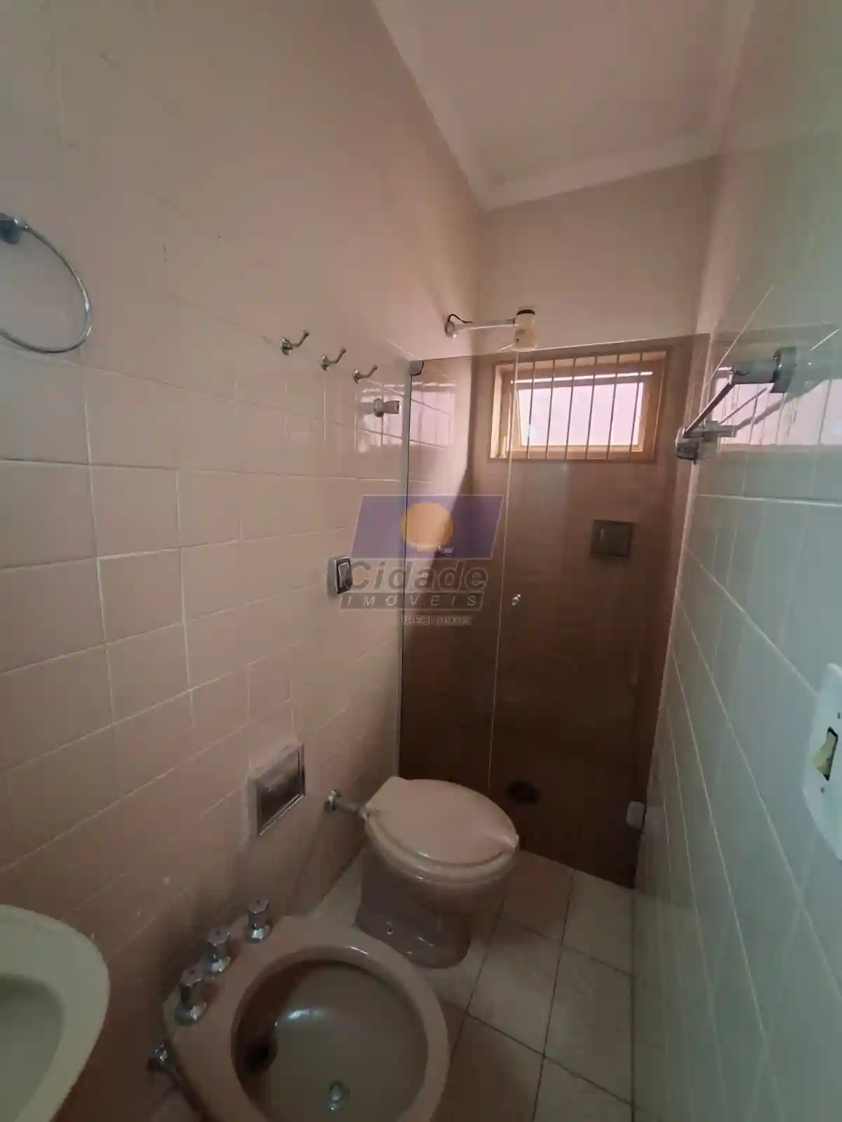 Casa com 4 quartos à venda, 423m² — foto 17 de 19