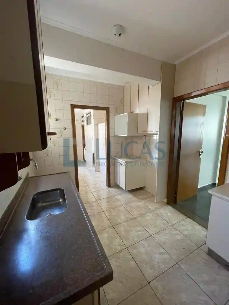 Apartamento com 3 quartos à venda, 110m² — foto 13 de 17