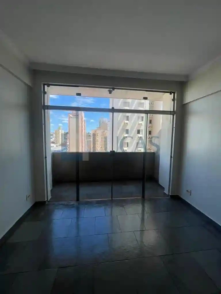 Apartamento com 3 quartos à venda, 110m² — foto 2 de 17