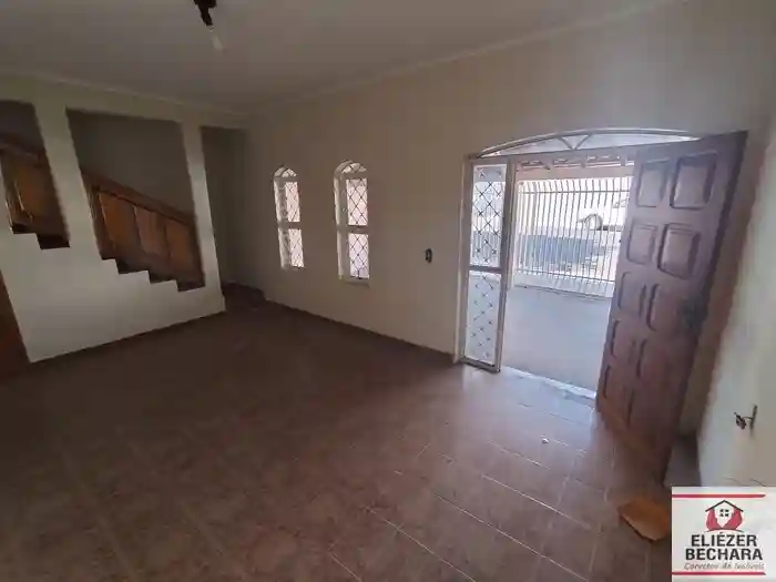 Casa com 5 quartos à venda, 367m² — foto 1 de 49