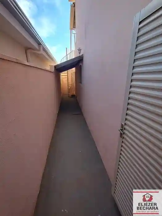 Casa com 5 quartos à venda, 367m² — foto 24 de 49
