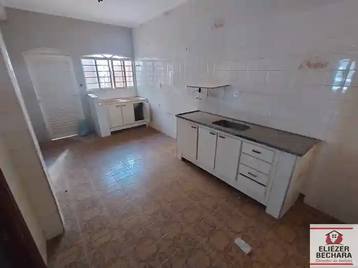 Casa com 5 quartos à venda, 367m² — foto 18 de 49