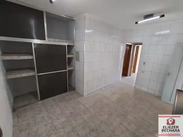 Casa com 5 quartos à venda, 367m² — foto 42 de 49