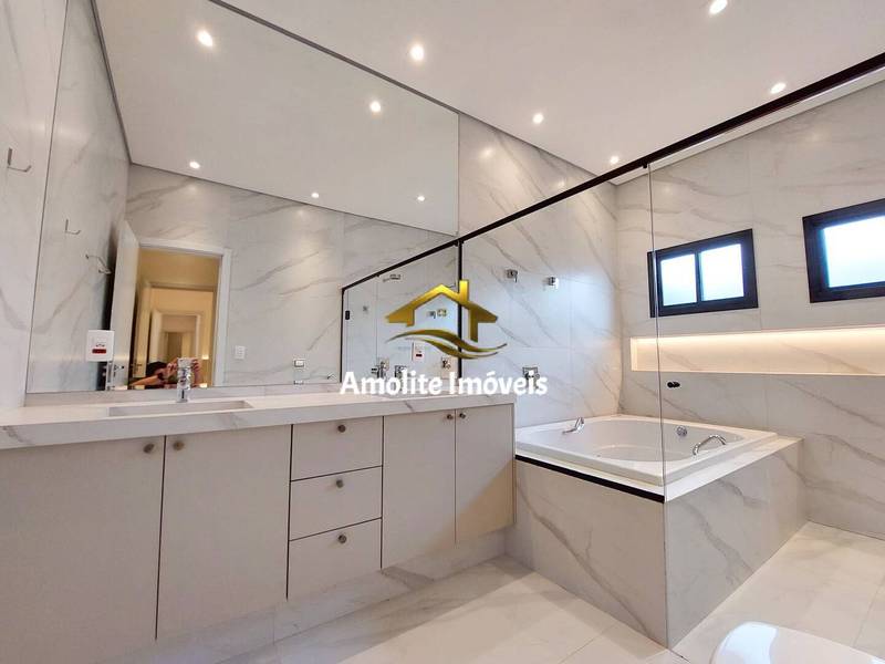 Casa de Condomínio com 3 quartos à venda, 223m² — foto 13 de 53