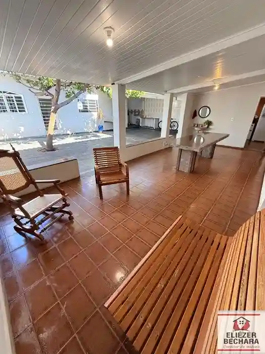 Casa com 4 quartos à venda, 230m² — foto 11 de 23