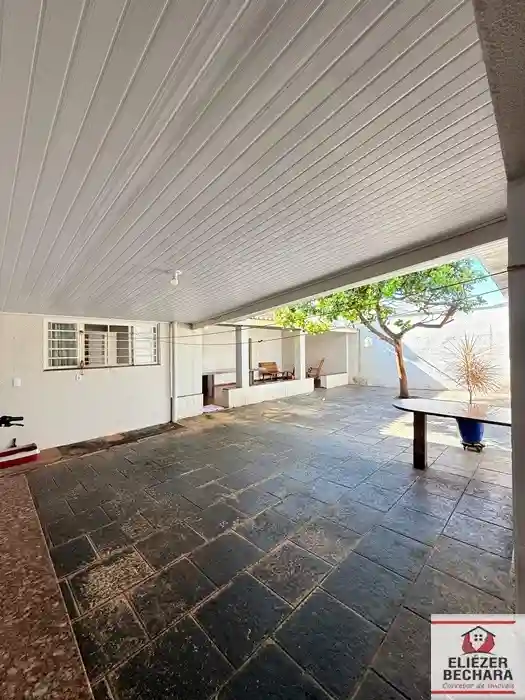 Casa com 4 quartos à venda, 230m² — foto 23 de 23